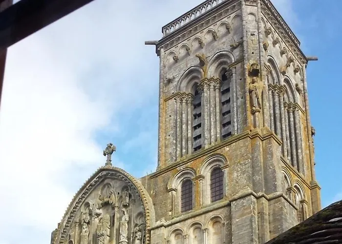 La Terrasse - Hôtel Restaurant à Vézelay